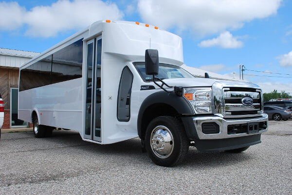 Flagstaff 18 Passenger Limo Bus