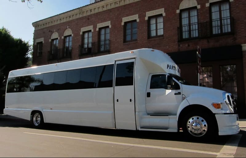 Flagstaff 30 Passenger Party Bus White